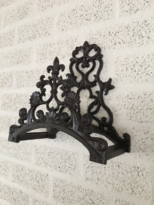  Water hose holder, metal holder, weather resistant cast iron brown